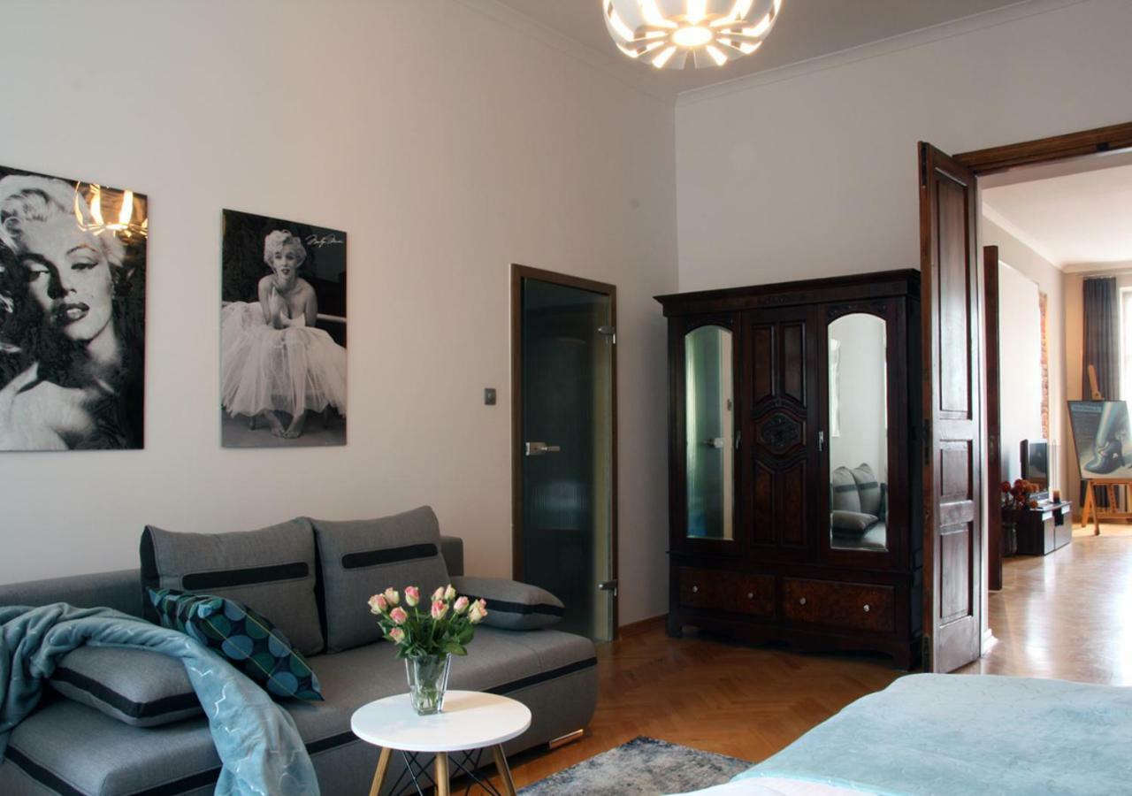 Marilyn Apartment Лодзь Екстер'єр фото